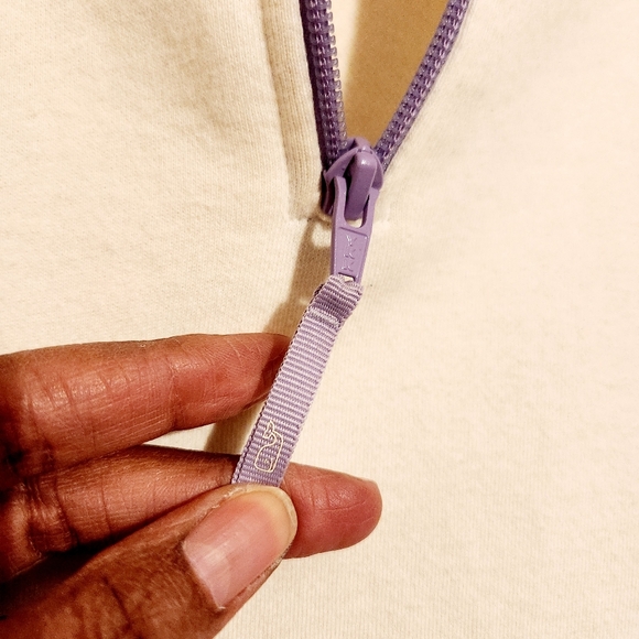 Vineyard Vines | Women's Ivory & Purple Quarter Zipper Shep Sweatshirt (Size XL) - Picture 6 of 16